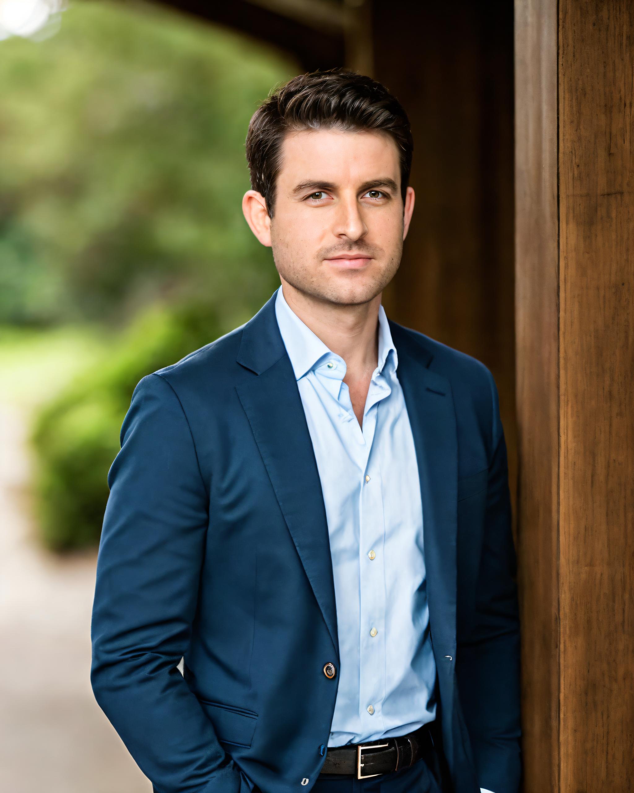 Publishing Talks Interview: Luke Palder of MemoirGhostWriting.com